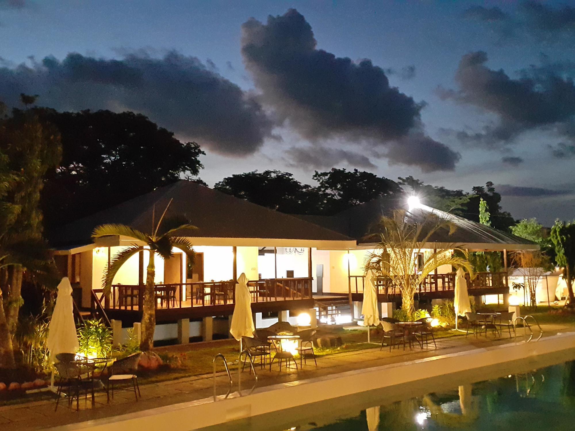 Blue Hotel And Resort Calamba  Luaran gambar